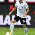 Vertrag verlängert: Hasebe bleibt bei Eintracht Frankfurt