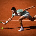 Favorit Alcaraz bei French Open weiter – Wawrinka emotional
