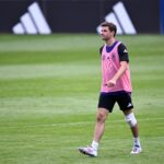 Bandage am Knie: Müller beendet Training angeschlagen