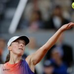Swiatek besiegt Osaka im Zweitrunden-Krimi der French Open