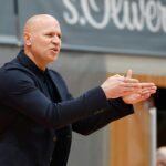 Wucherer bleibt Trainer von Aufsteiger Frankfurt